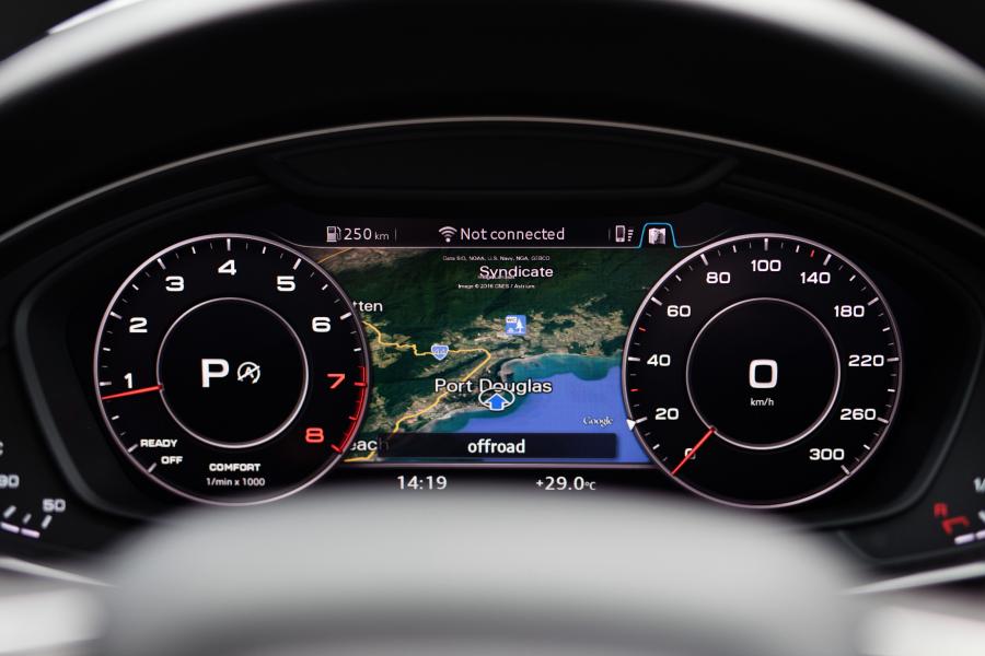 Панель приборов Audi A4 Allroad 2.0 TFSI Quattro (B9) 2016 года  (AU) (фото 2 из 22)